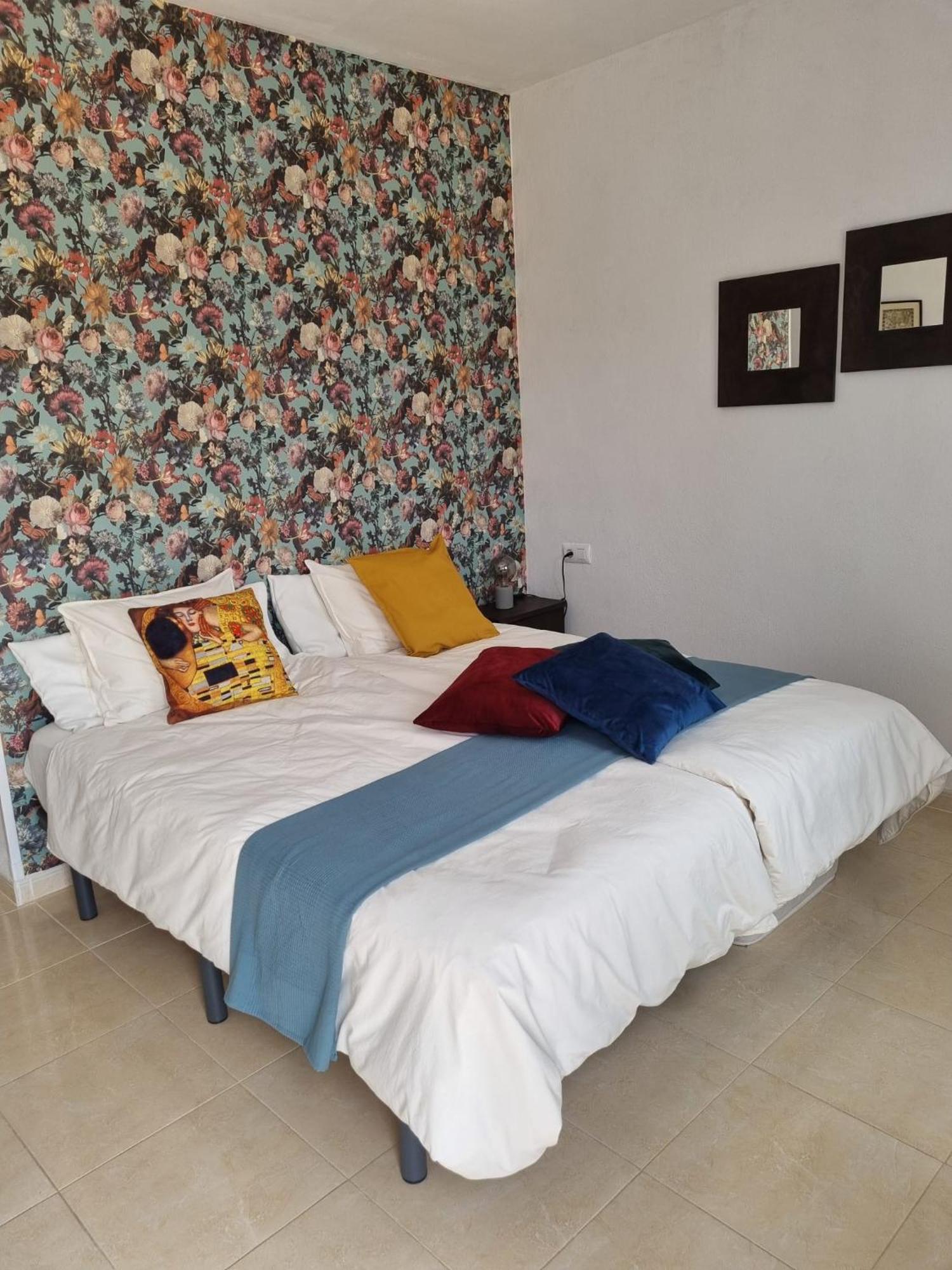B&B Casa Blanca Oria Esterno foto